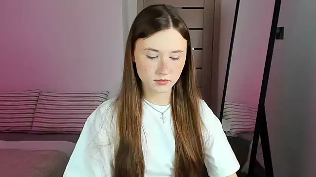 Snapshot of Stella_Sunny chatting on 10/09/25, 05:55 Stella Sunny online show from 10/09/25, 05:55