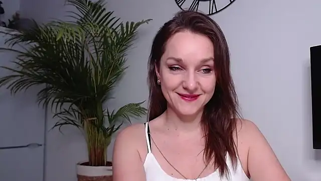 Snapshot of AliciaDesire chatting on 01/20/25, 07:58 AliciaDesire online show from 01/20/25, 07:58