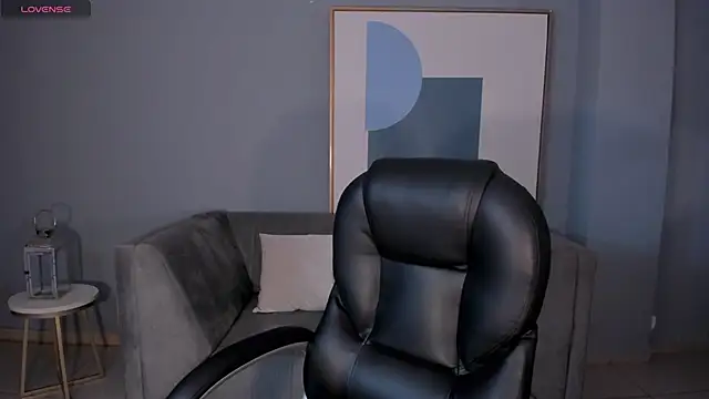 Snapshot of DolcieElliot chatting on 12/30/24, 11:48 DolcieElliot online show from 12/30/24, 11:48