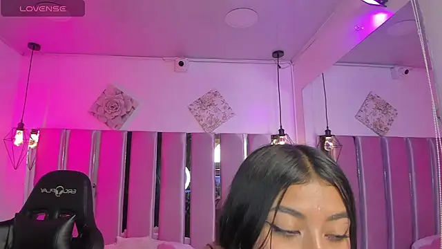 Snapshot of valery_ws_ chatting on 10/09/25, 09:02 valery ws online show from 10/09/25, 09:02