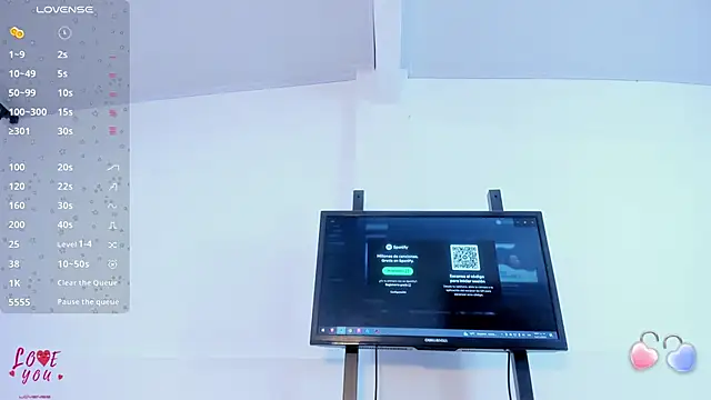 Vahiolet smith online show from 11/14/25, 03:49