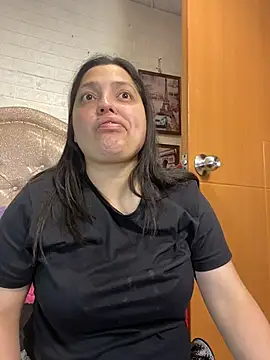 KataleyaStiward online show from 10/22/25, 12:38