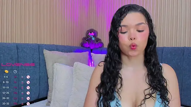 angeline teen online show from 02/04/25, 12:11