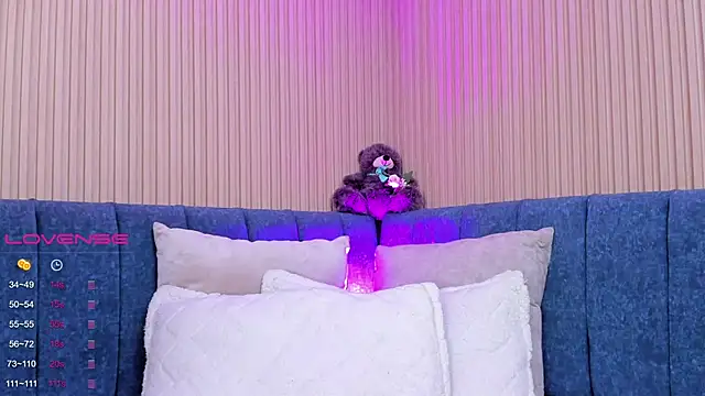 angeline teen online show from 03/08/25, 12:20