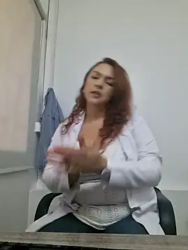 Snapshot of doctora-danna chatting on 12/28/24, 01:17 doctora-danna online show from 12/28/24, 01:17