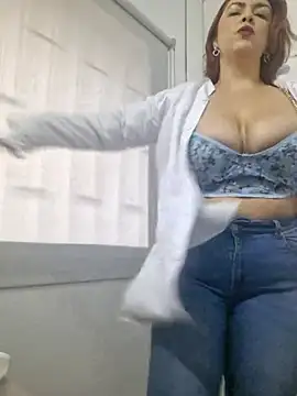 Snapshot of doctora-danna chatting on 03/11/25, 01:01 doctora-danna online show from 03/11/25, 01:01