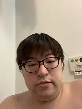 Snapshot of yuuki198912 chatting on 10/06/25, 03:20 yuuki198912 online show from 10/06/25, 03:20