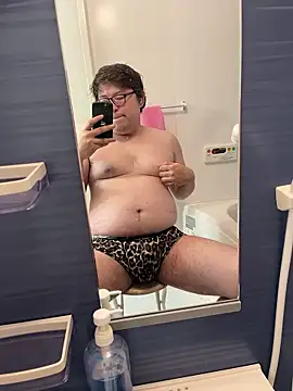 Snapshot of yuuki198912 chatting on 10/09/25, 12:14 yuuki198912 online show from 10/09/25, 12:14