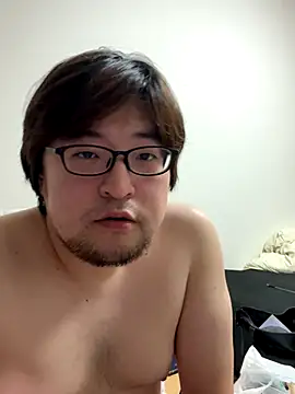 Snapshot of yuuki198912 chatting on 11/11/25, 05:13 yuuki198912 online show from 11/11/25, 05:13