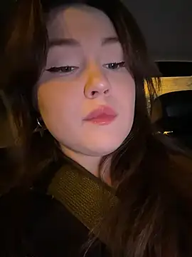 Peachy Dream online show from 11/18/25, 06:12