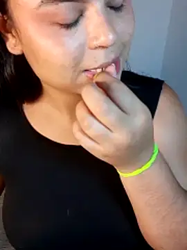 Cleo hills online show from 12/27/24, 04:10