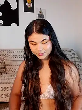 Cleo hills online show from 03/20/25, 01:04