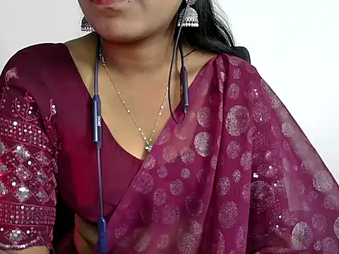 Snapshot of shila20 chatting on 02/02/25, 12:30 shila20 online show from 02/02/25, 12:30