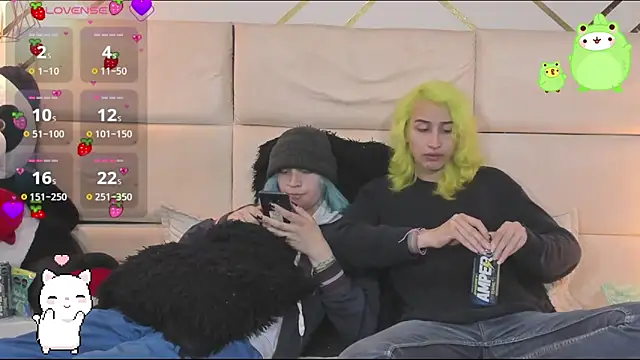 -kisa  online show from 10/10/25, 02:32