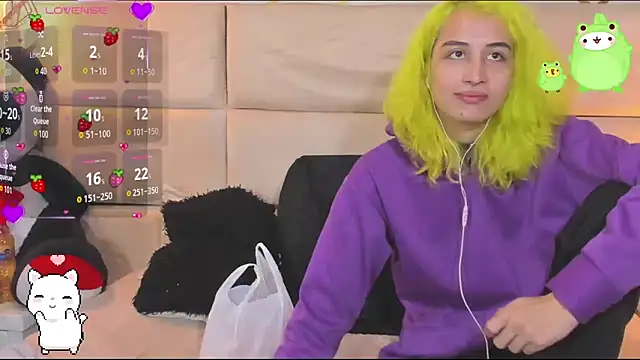 -kisa  online show from 11/04/25, 02:32