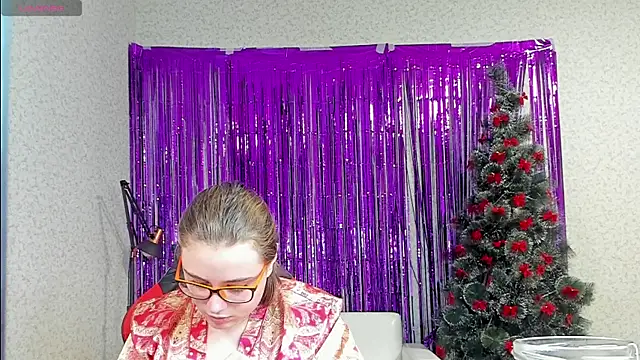 Snapshot of Seductive_She_Wolf chatting on 01/20/25, 05:59 Seductive She Wolf online show from 01/20/25, 05:59