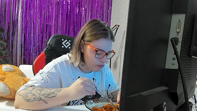 Snapshot of Seductive_She_Wolf chatting on 01/29/25, 10:27 Seductive She Wolf online show from 01/29/25, 10:27