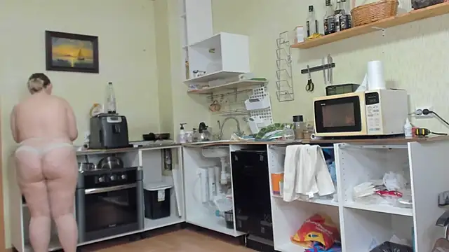 Snapshot of Seductive_She_Wolf chatting on 03/16/25, 05:07 Seductive She Wolf online show from 03/16/25, 05:07