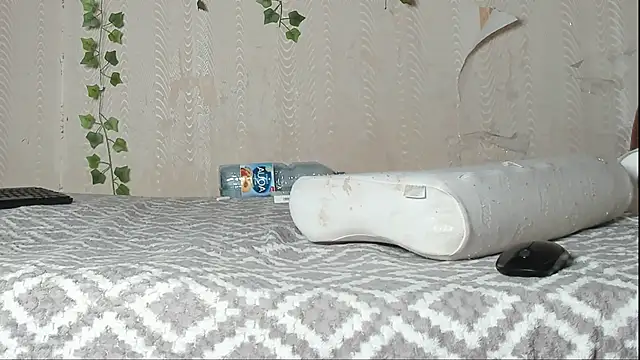 Snapshot of Seductive_She_Wolf chatting on 11/19/25, 05:35 Seductive She Wolf online show from 11/19/25, 05:35