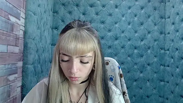 Samantha Smiith online show from 10/03/25, 03:47