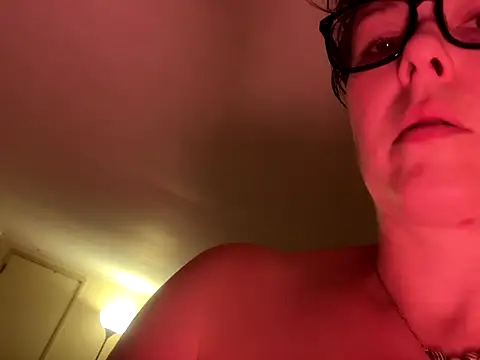 KatieBARBiE98 online show from 11/26/25, 11:06