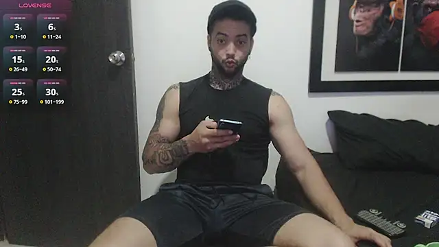 maxi rogger18 online show from 03/20/25, 02:51