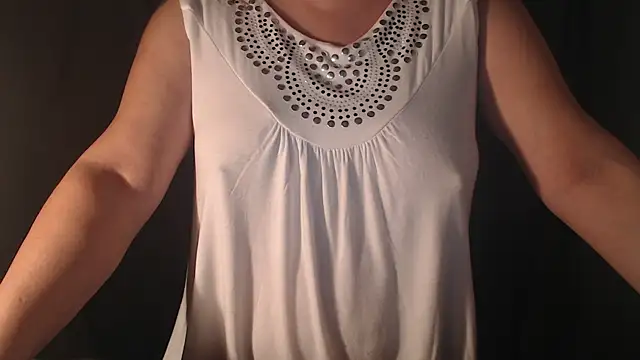 1BECHA1 online show from 10/10/25, 09:58