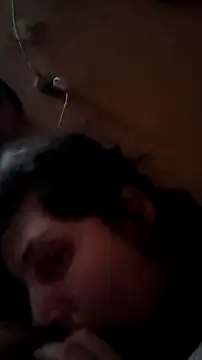 Snapshot of Andreyuzw chatting on 11/20/25, 02:06 Andreyuzw online show from 11/20/25, 02:06