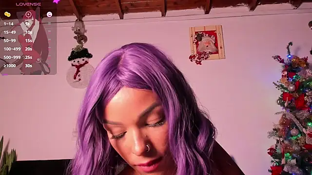 Snapshot of AlanaJohnson_ chatting on 12/09/24, 11:24 AlanaJohnson online show from 12/09/24, 11:24