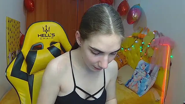 NikaStark  online show from 03/13/25, 04:38