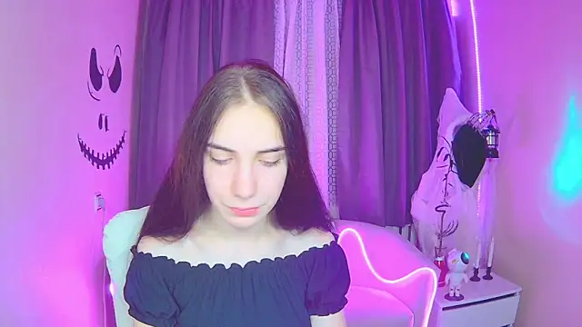 NikaStark  online show from 10/31/25, 07:37