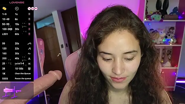 redbarbiedollx online show from 10/20/25, 09:15