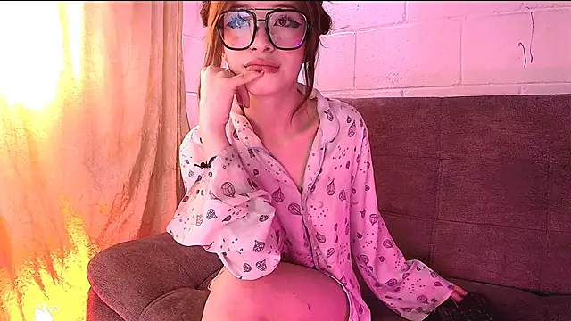 danita veelz online show from 12/09/24, 02:28