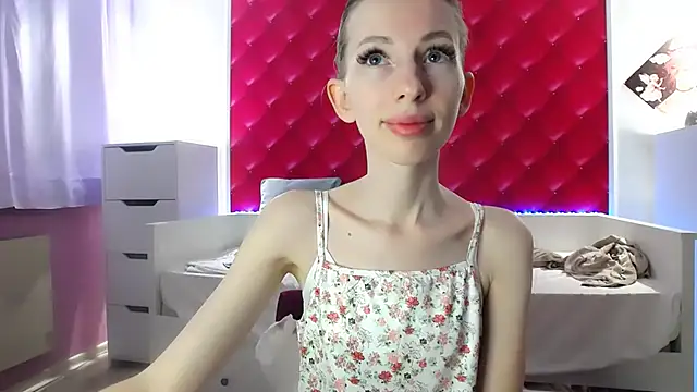 Snapshot of BarbieGoddess chatting on 12/09/24, 08:23 BarbieGoddess online show from 12/09/24, 08:23