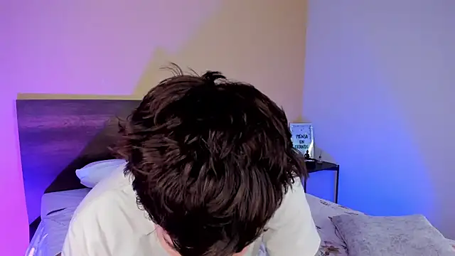 justinbiler online show from 01/25/25, 06:24