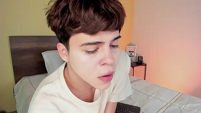 justinbiler online show from 02/01/25, 12:37