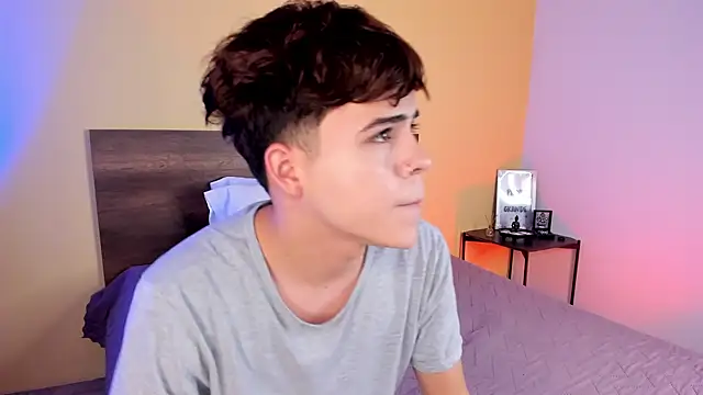 justinbiler online show from 02/13/25, 04:32