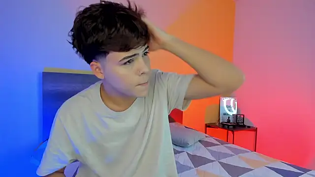 justinbiler online show from 02/21/25, 11:44