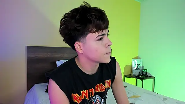 justinbiler online show from 02/26/25, 12:14