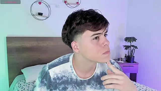 justinbiler online show from 03/20/25, 12:32