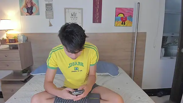 justinbiler online show from 10/06/25, 12:24