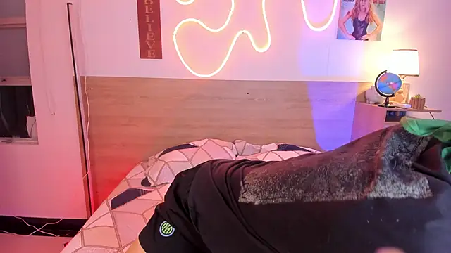 justinbiler online show from 10/20/25, 01:00