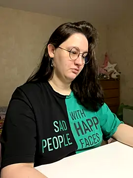 Snapshot of hungry1bunny chatting on 11/13/25, 09:58 hungry1bunny online show from 11/13/25, 09:58