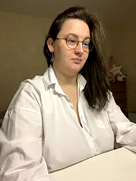 Snapshot of hungry1bunny chatting on 11/24/25, 07:46 hungry1bunny online show from 11/24/25, 07:46