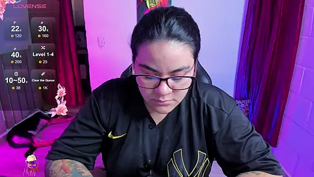 Snapshot of Sharon_hils chatting on 01/24/25, 07:28 Sharon hils online show from 01/24/25, 07:28