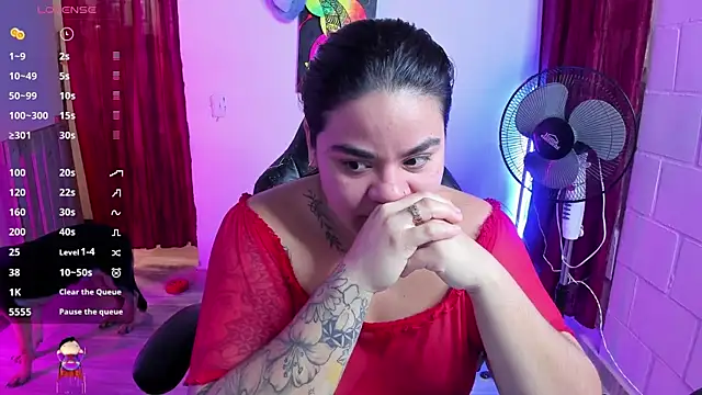 Snapshot of Sharon_hils chatting on 02/09/25, 03:23 Sharon hils online show from 02/09/25, 03:23