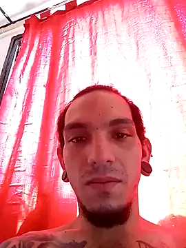 Snapshot of HornetBigDickonYou chatting on 01/22/25, 04:02 HornetBigDickonYou online show from 01/22/25, 04:02