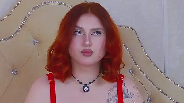 AnnaRichmond online show from 10/16/25, 04:24