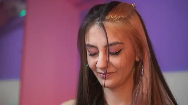 SabrinaHope online show from 11/12/25, 10:09