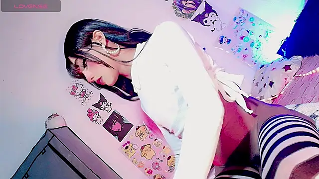 Snapshot of HELEM__S7 chatting on 10/19/25, 12:22 HELEM S7 online show from 10/19/25, 12:22